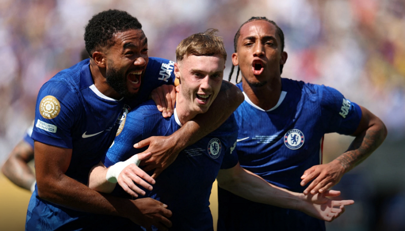 cole-palmer-len-tieng-tai-villa-park